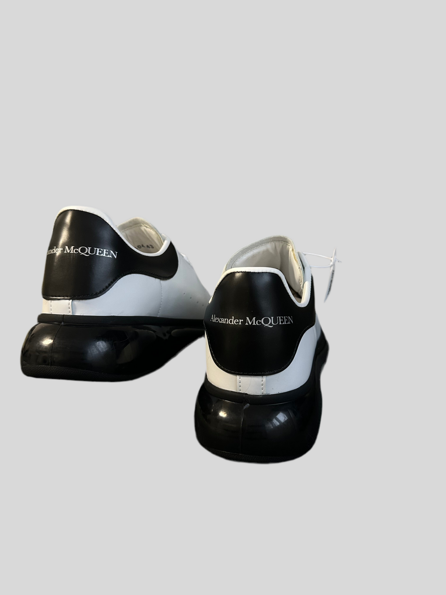 Adidași Alexander McQueen