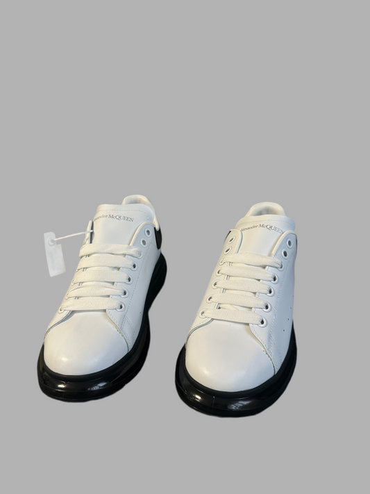 Adidași Alexander McQueen