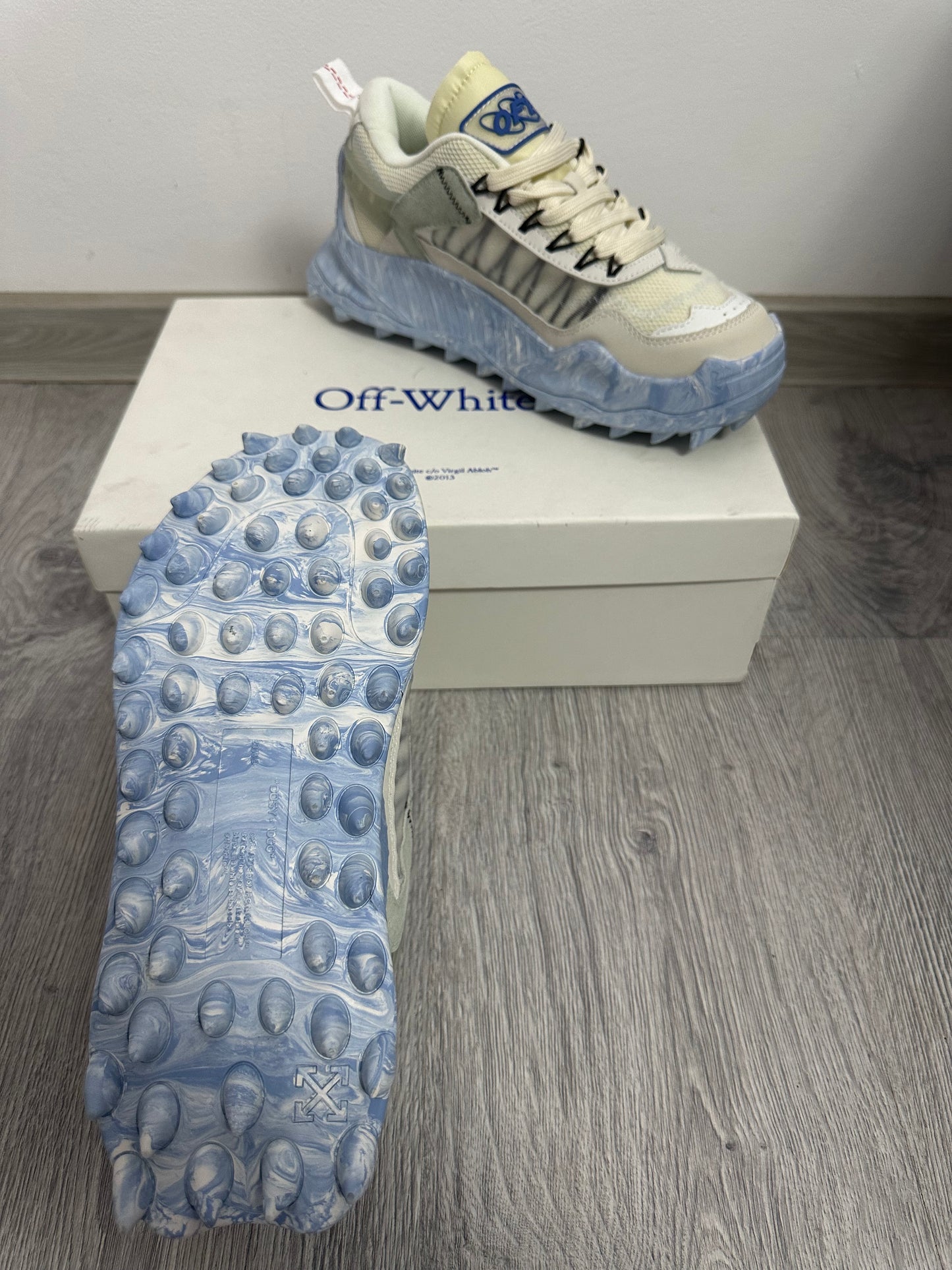 Adidași Off-White ODSY-1000