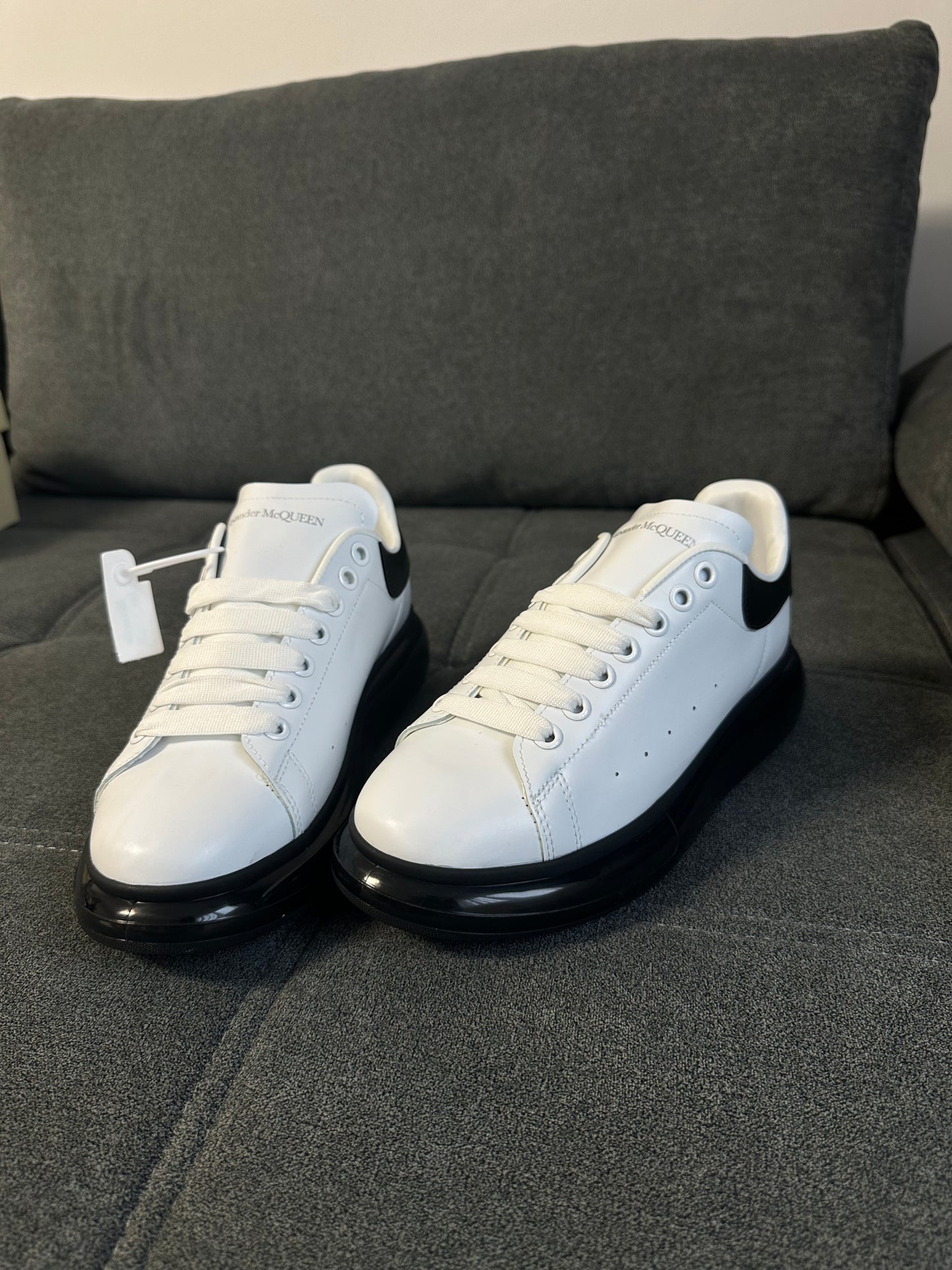 Adidași Alexander McQueen