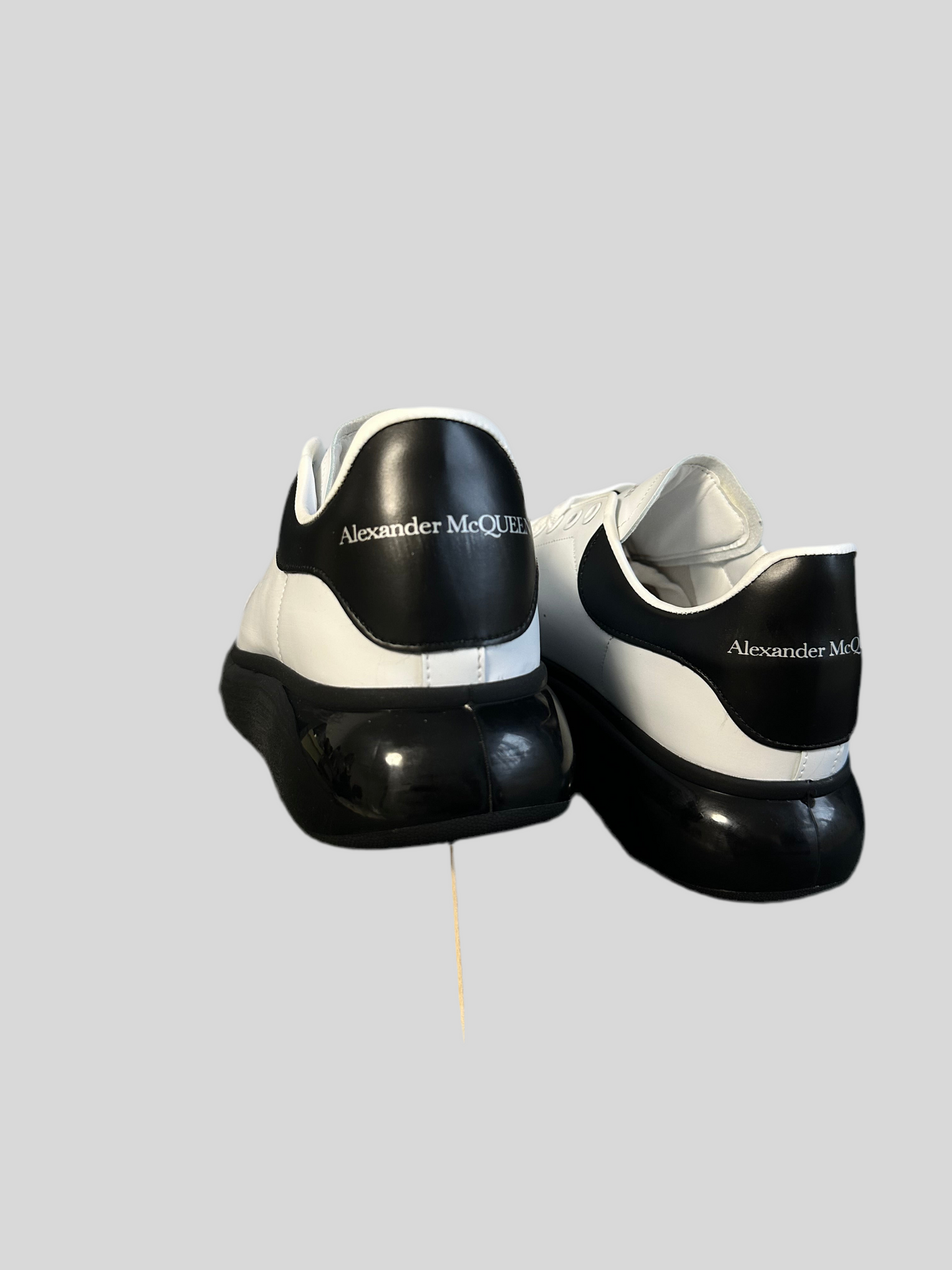 Adidași Alexander McQueen