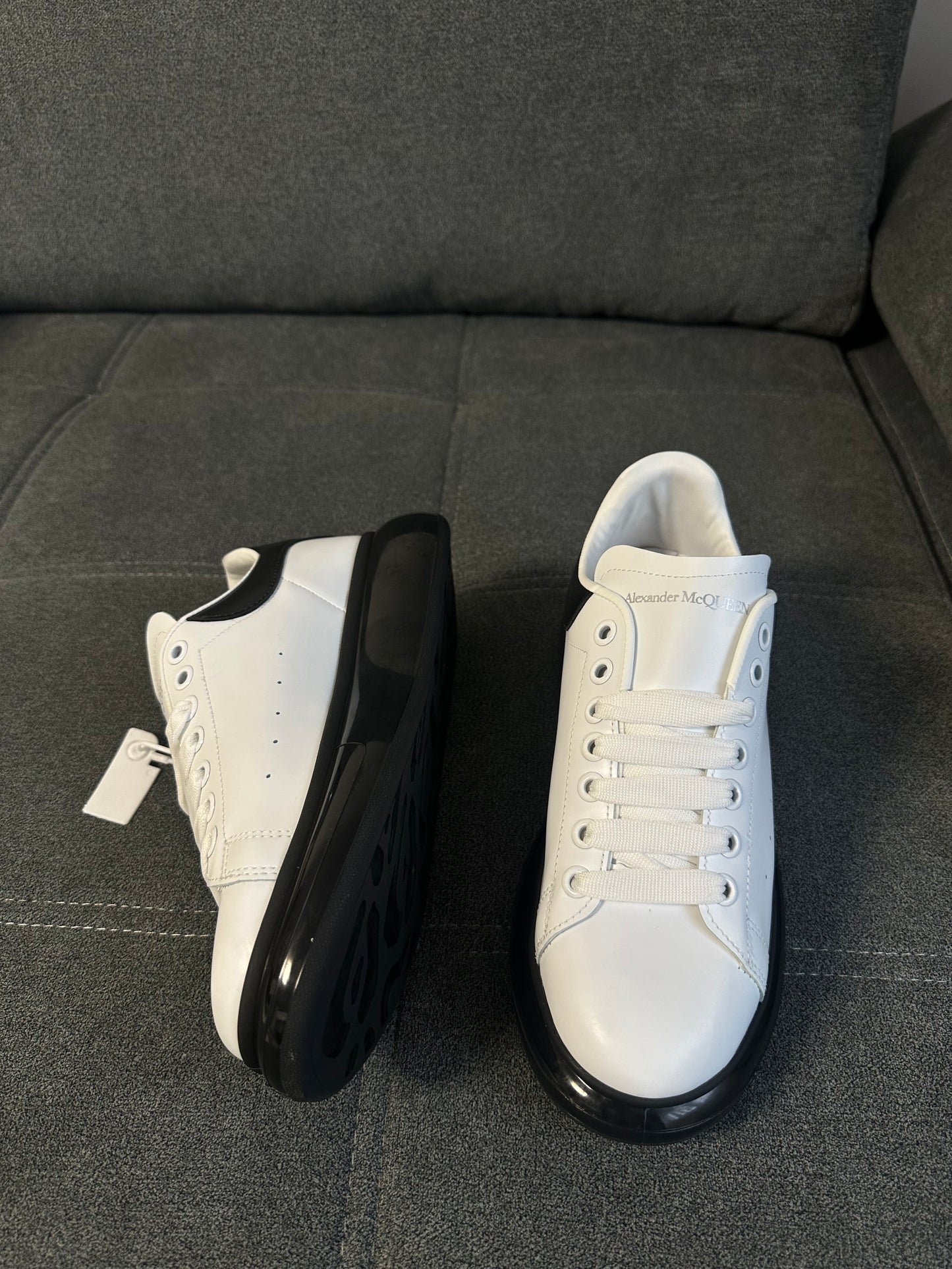 Adidași Alexander McQueen