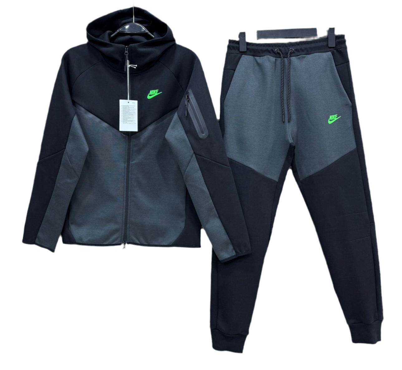 Trening Nike Tech Fleece - Negru/Gri cu logo verde neon