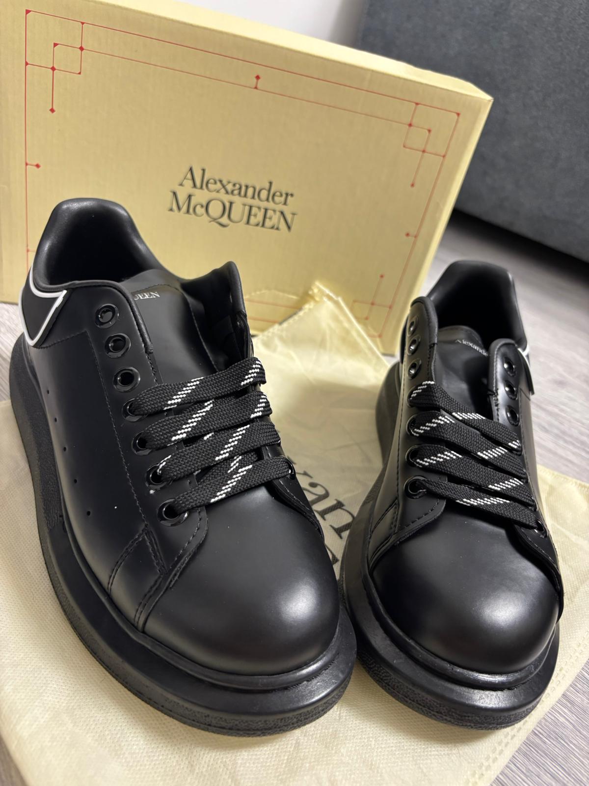 Alexander McQueen culoare Negru