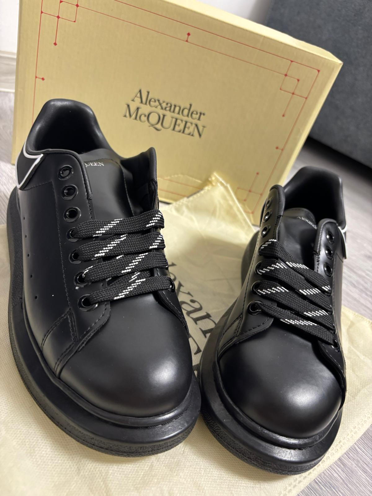 Alexander McQueen culoare Negru