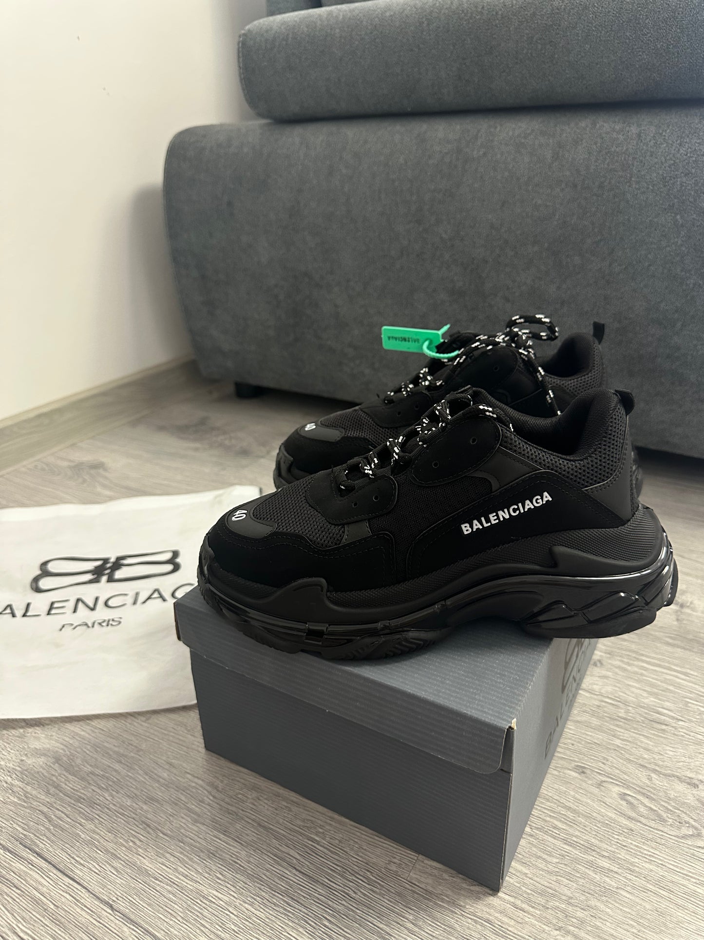 Adidași Balenciaga Triple S – Negru