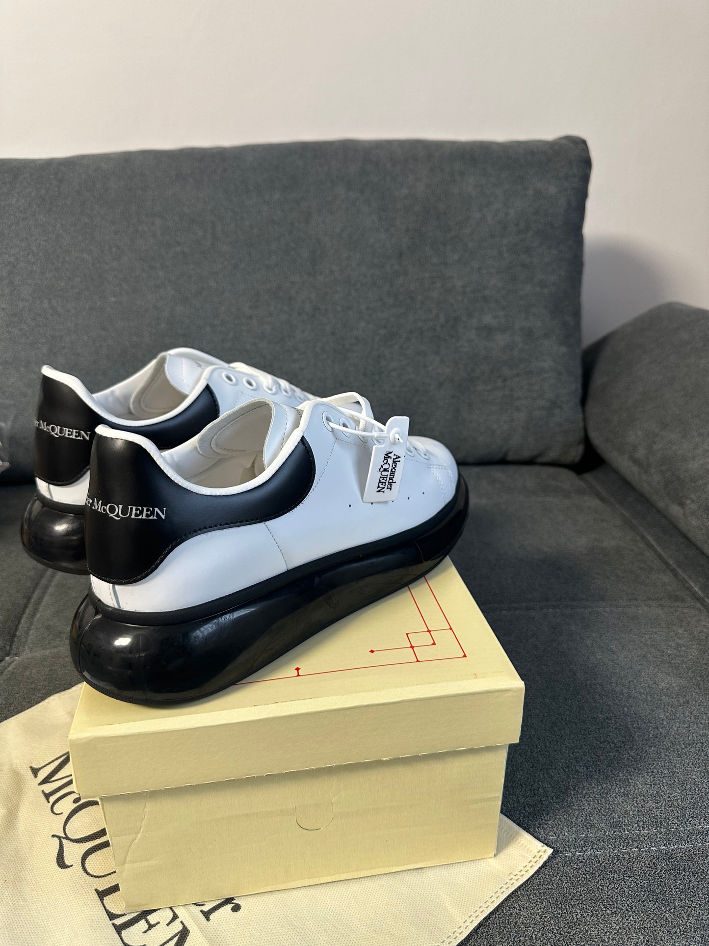 Adidași Alexander McQueen