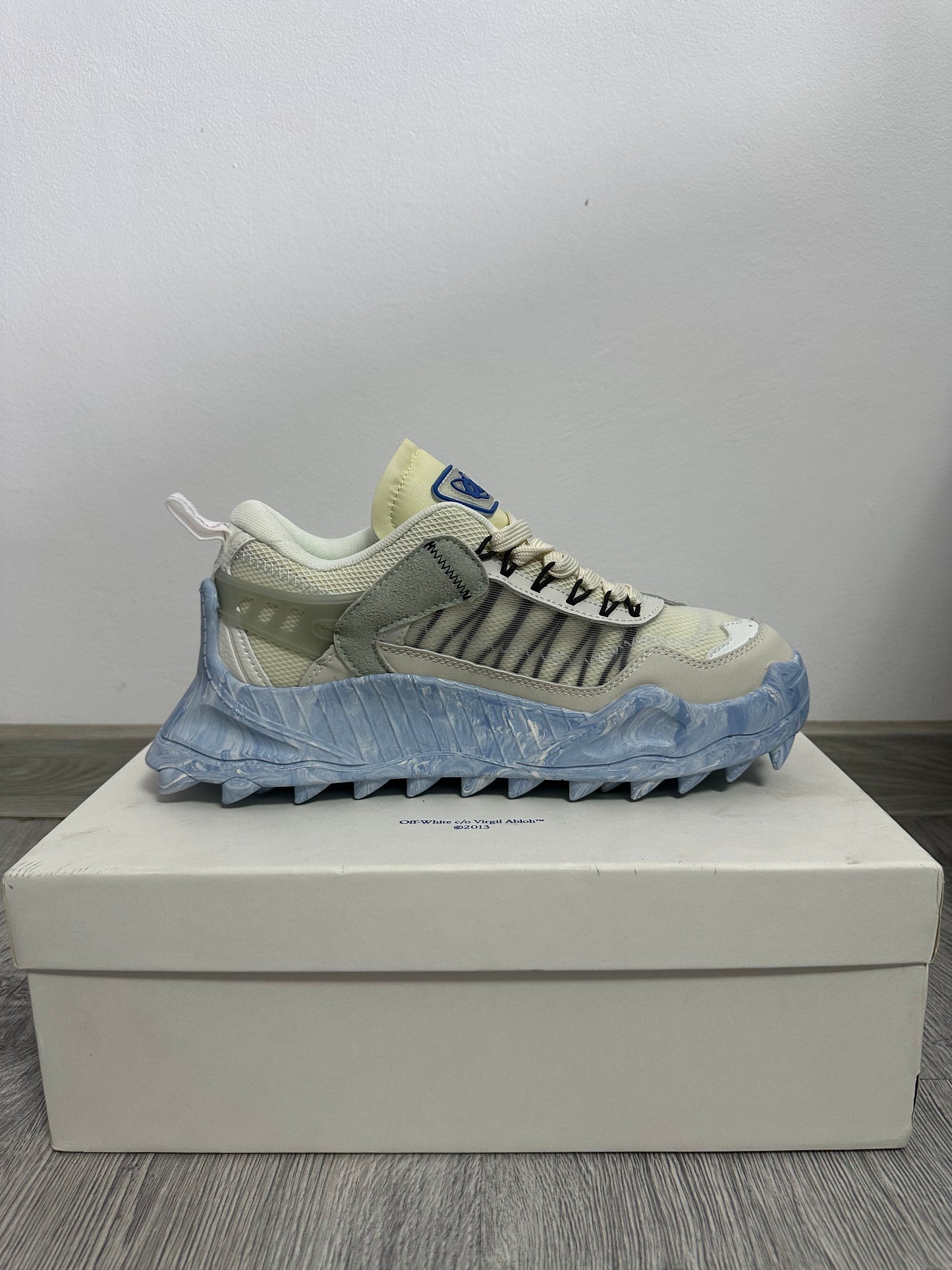 Adidași Off-White ODSY-1000
