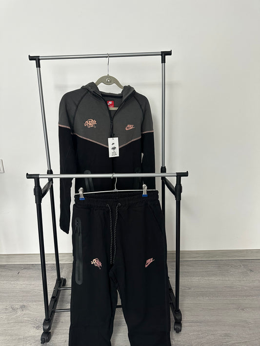 Trening Nike x Syna World Tech Fleece culoare negru