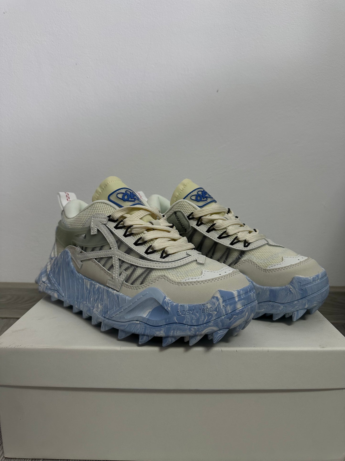 Adidași Off-White ODSY-1000