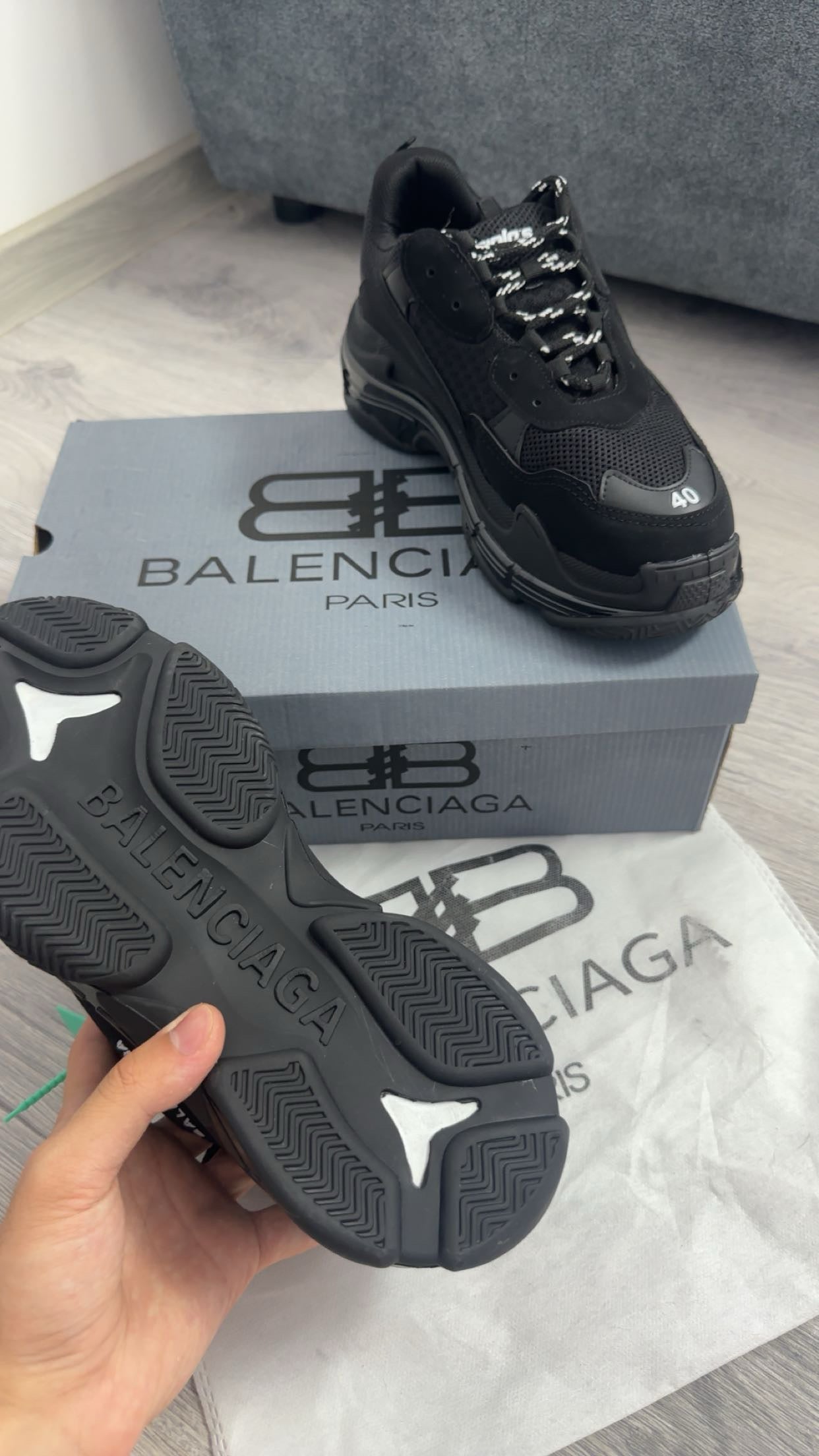 Adidași Balenciaga Triple S – Negru