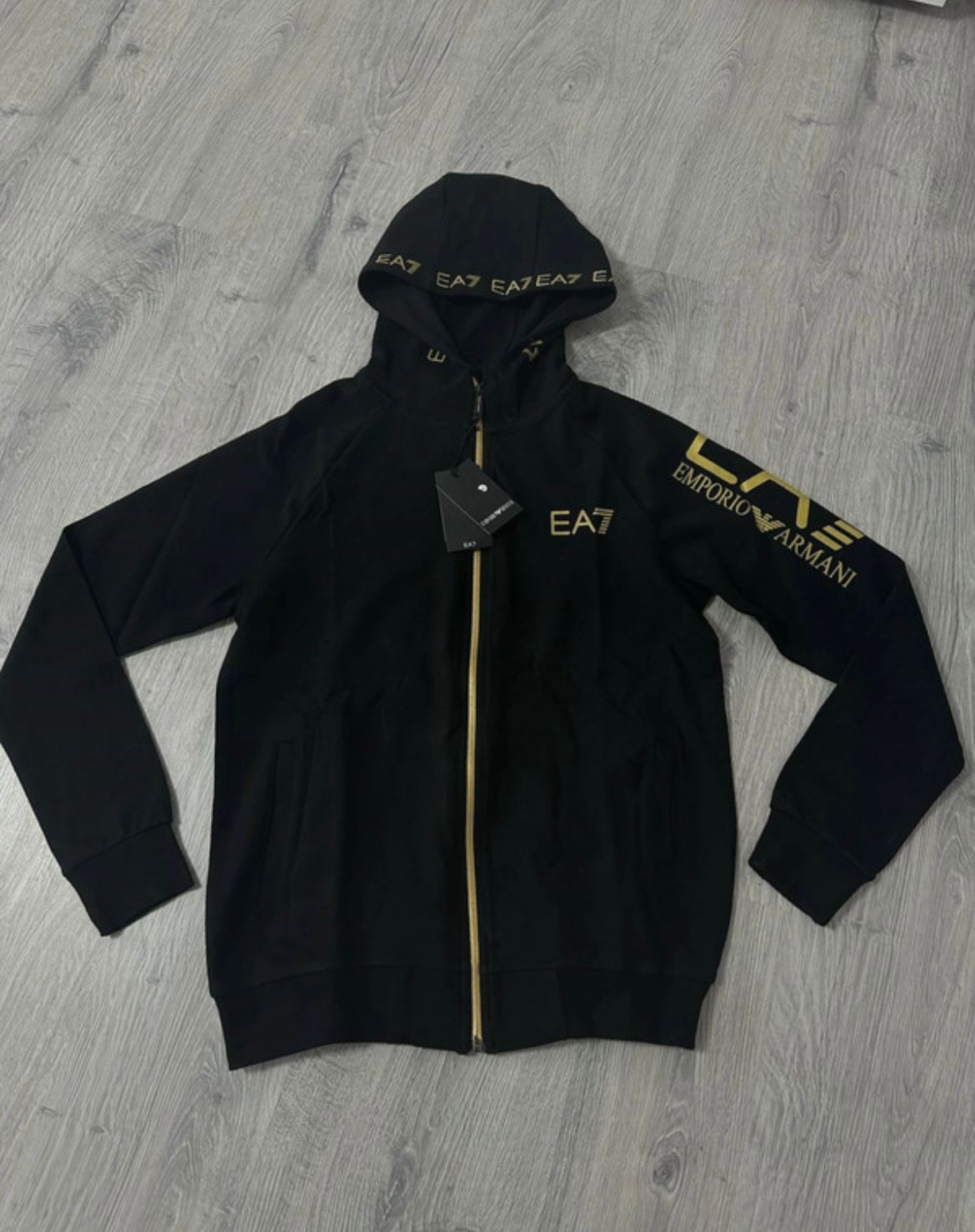 Trening Armani EA7